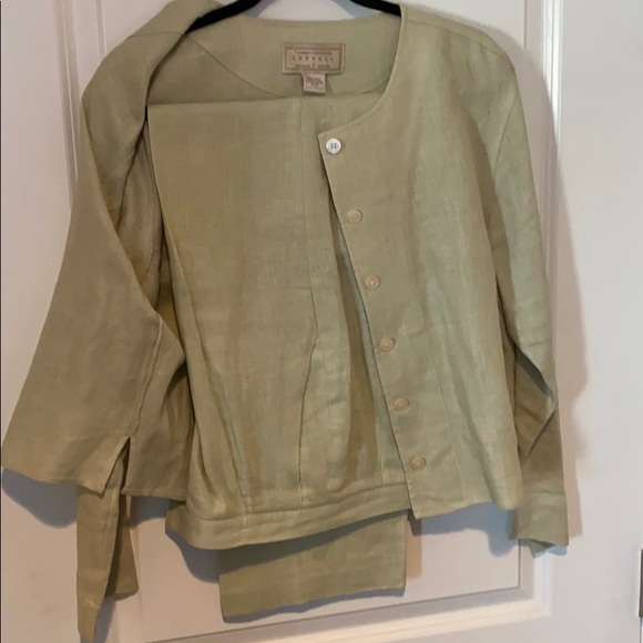 Express Pure Linen Pant Suit Set - Celery Green - Picture 6 of 12